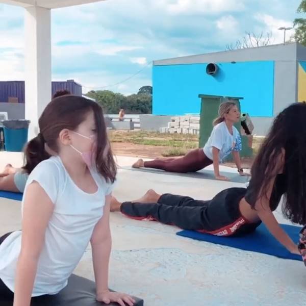 Aulas de yoga para crianças