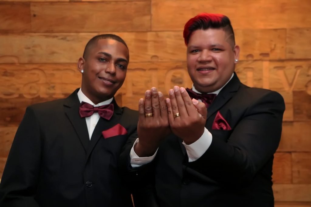 Casamento comunitário terá participação do casal gay Celso Vinagre dos Reis e Valteir Rodrigues de Oliveira, em Goiânia