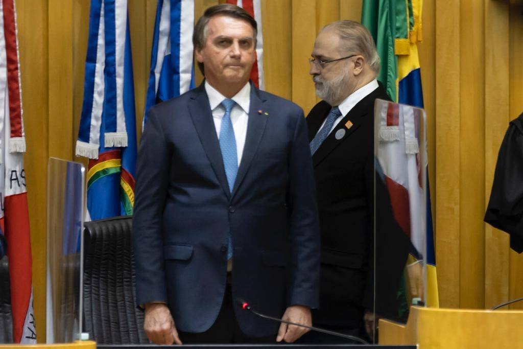 Presidente Jair Bolsonaro e Augusto Aras participam da sessão solene de ratificação de posse dos senhores ministros Alberto Bastos Balazeiro, Amaury Rodrigues Pinto Junior e Morgana de Almeida Richa; e de Posse do Desembargador Sérgio Pinto Martins, no cargo de Ministro do Tribunal Superior do Trabalho