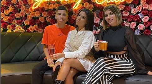 Jane e seus filhos Fernanda e Bruno