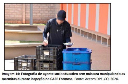 Na pandemia, funcionários manuseiam alimentos sem luvas ou máscaras no CASE de Formosa (GO)