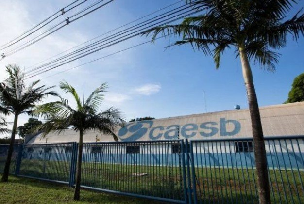 Parte externa da Caesb - Metrópoles