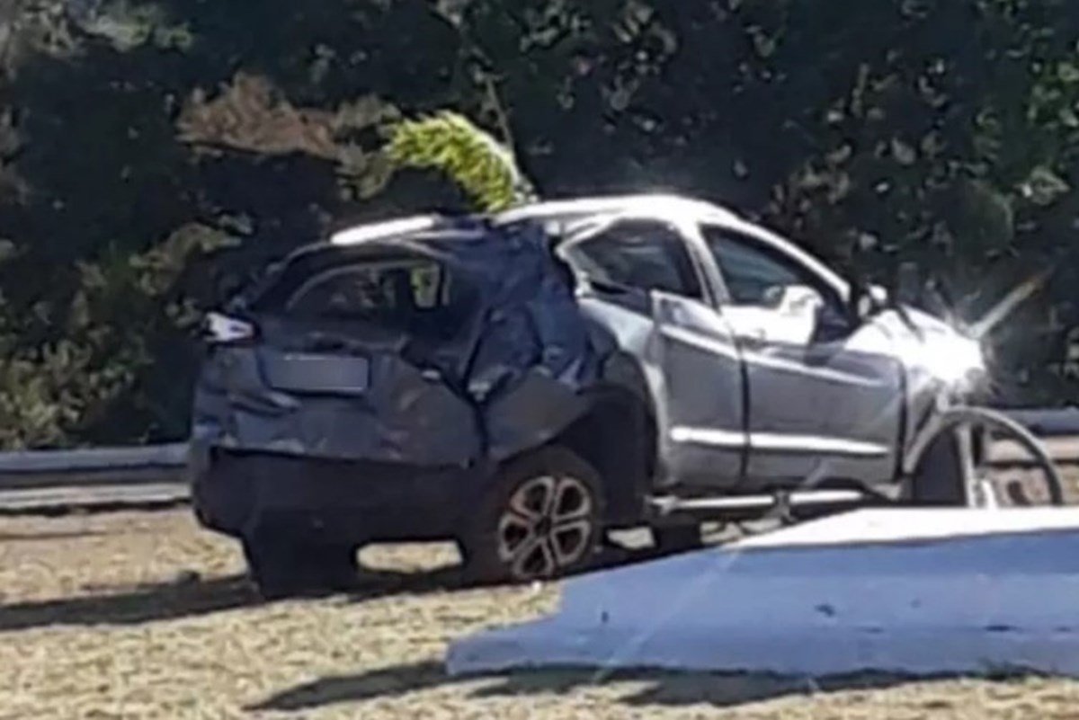 Motorista se revolta após riscarem o carro dela de propósito com a palavra  'corno', em Goiânia; vídeo, Goiás