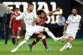 Momento em que Salah se lesiona e deixa a final da Champions de 2017/18
