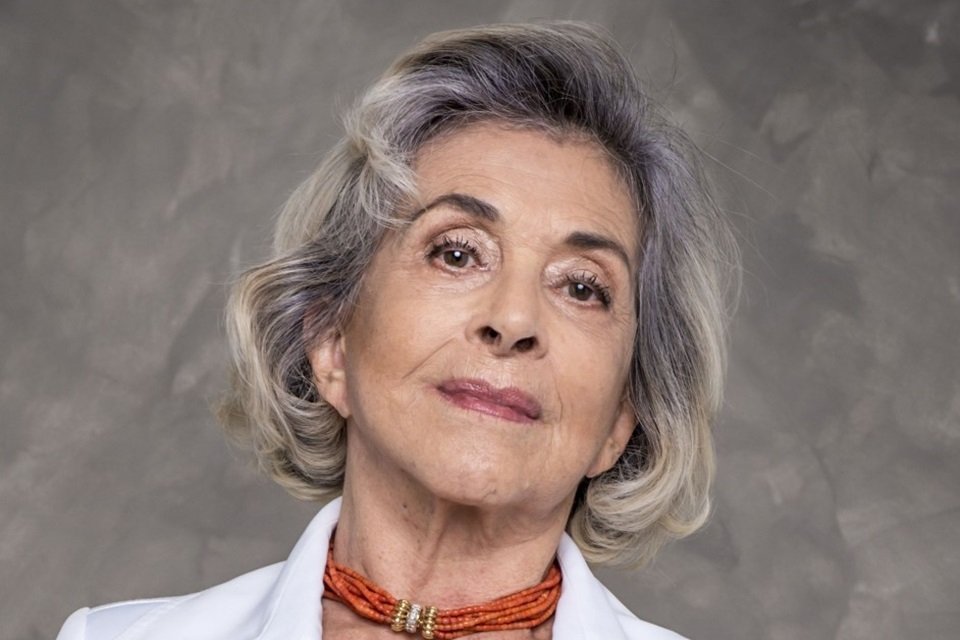 fotografia colorida da atriz Betty Faria