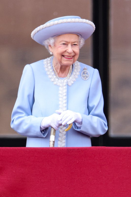 Britânicos vivem redenção com feriadão do Jubileu de Platina da rainha Elizabeth II-01
