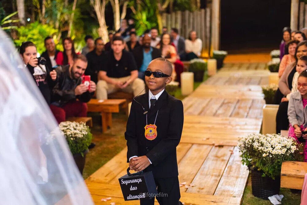 O menino teve uma participação toda especial no casamento da mãe