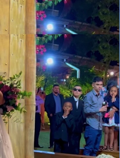 A reação do menino de 7 anos ao ver sua mãe entrando no casamento