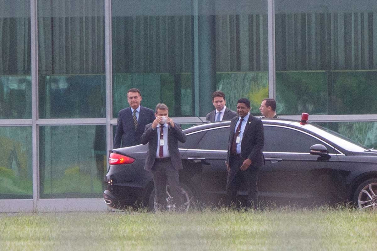 Presidente no palácio alvorada