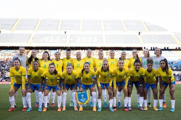 De quais times são as jogadoras da Seleção Brasileira Feminina na