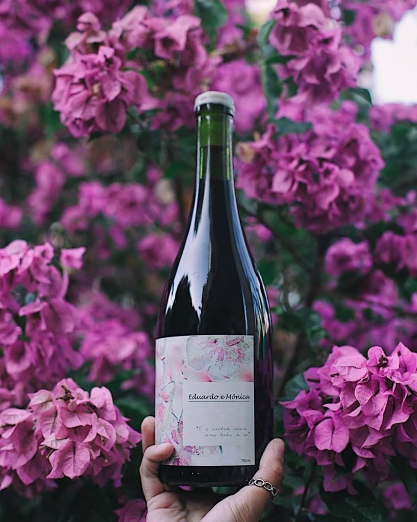 Vinho natural com rótulo personalizado da Sanabria