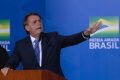 Moraes prorroga inquérito contra Bolsonaro por fake news sobre vacina