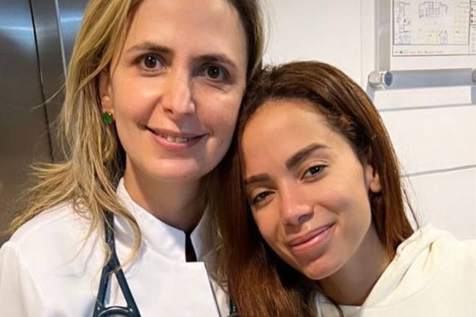 Anitta e Ludhmila Hajjar