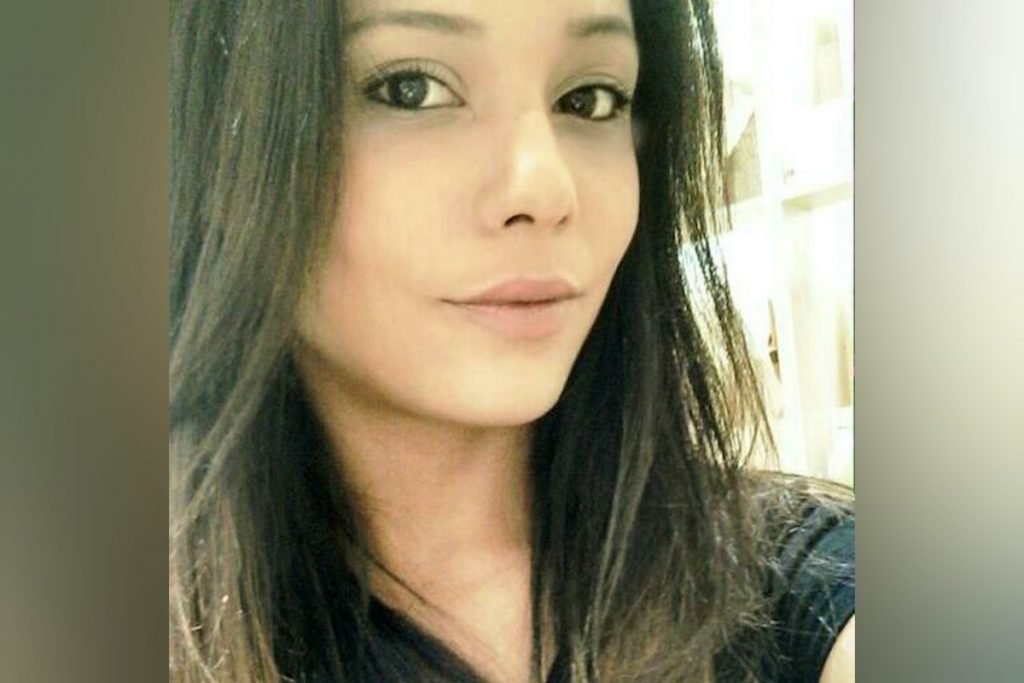 A ex-ginasta Ana Carolina Moraes da Silva é acusada de assassinar a recém-nascida ao permitido-la em um duto de lixo, do 6° andar de prédio em SP