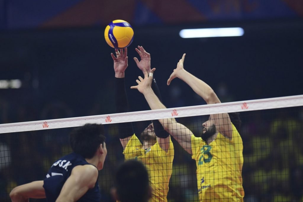Seleção Brasileira joga pela Liga das Nações de Vôlei Masculina contra a China no ginasio nilson nelson em brasília