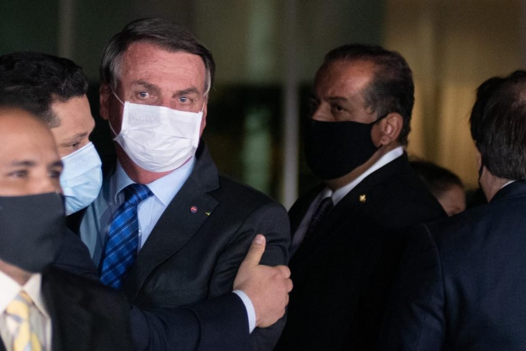 Presidente e autoridades brasil fazem coletiva no alvorada para falar de economia do Brasil