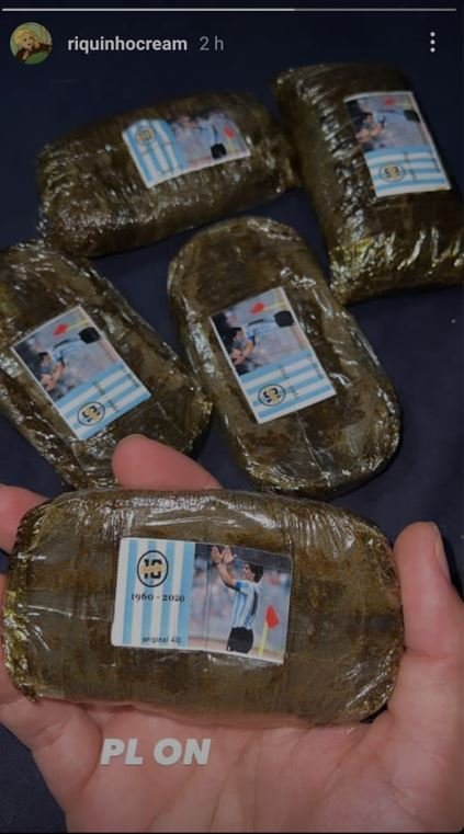 Porções de droga separadas em sacos transparentes