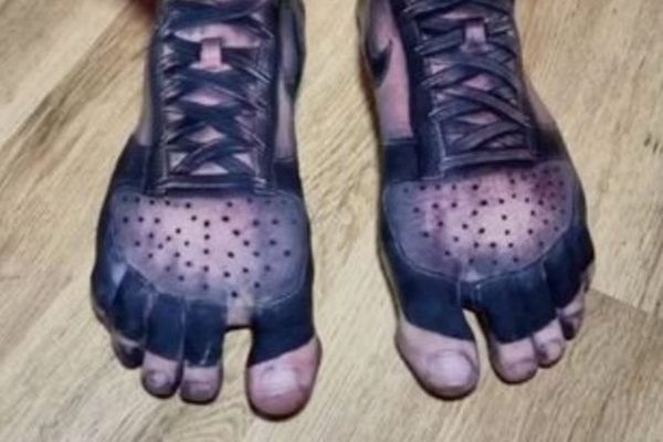 Tatuagem de tênis