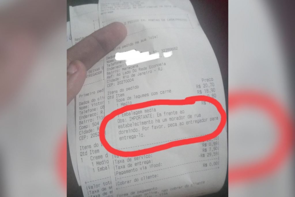 Cliente compra sopa e pede entrega para morador de rua no RJ-1