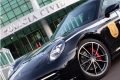 Porsche adesivada
