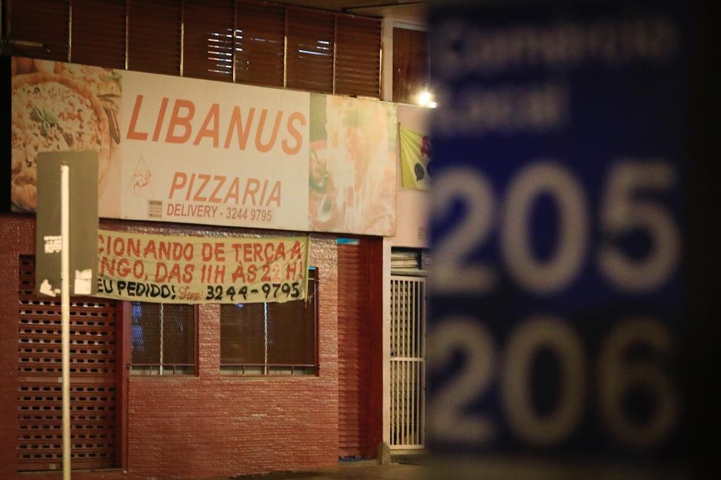 Bares que não abriram no primeiro dia autorizado governo pandemia