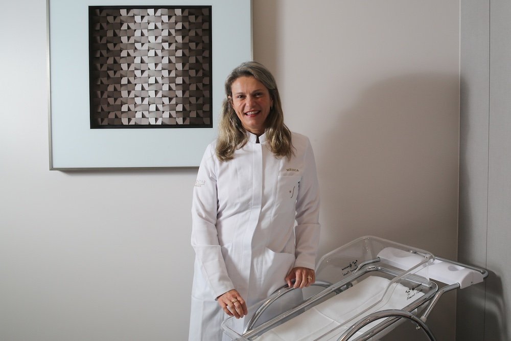 Maria Augusta Gibelli, diretora médica da Maternidade São Luiz Star, na suíte presidencial