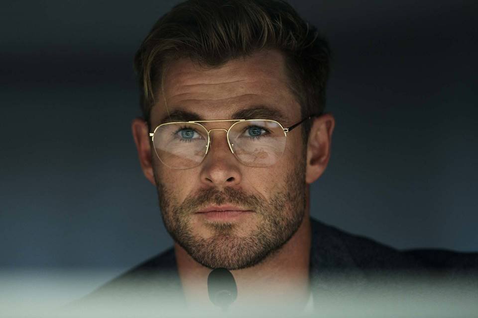 Chris Hemsworth conta que não vai mais ficar bombado para