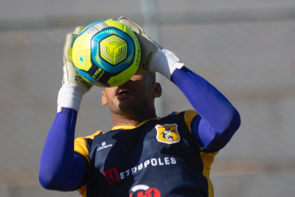 Final de jogo com gol do Bernardo Vieira, camisa 17 do Brasiliense, nos acréscimos do segundo tempo. Brasiliense 1 x 0 Ceilândia, décima rodada da Série D, no Estádio Abadião, Ceilândia-DF