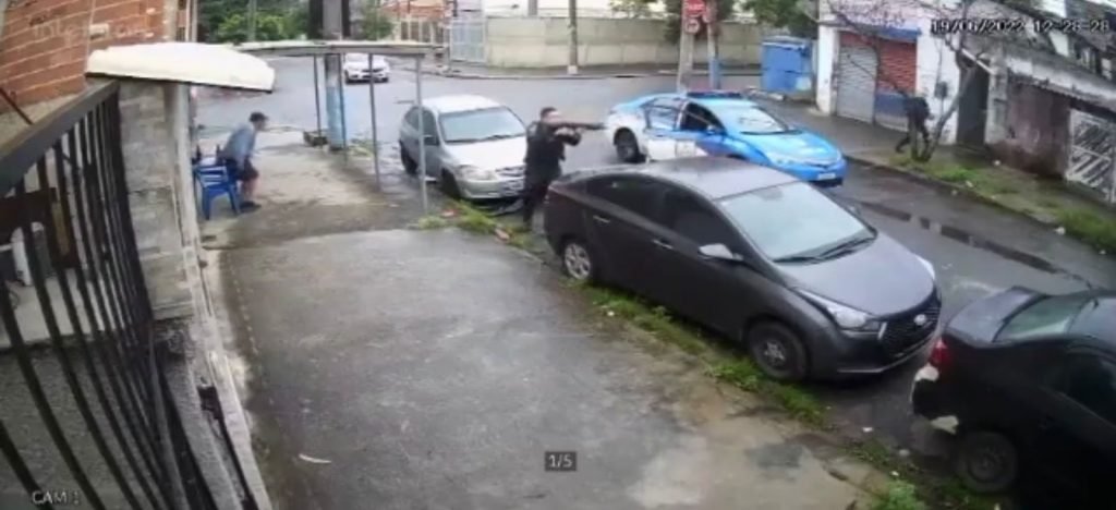 Vídeo mostra perseguição policial que prendeu três suspeitos no RJ 2