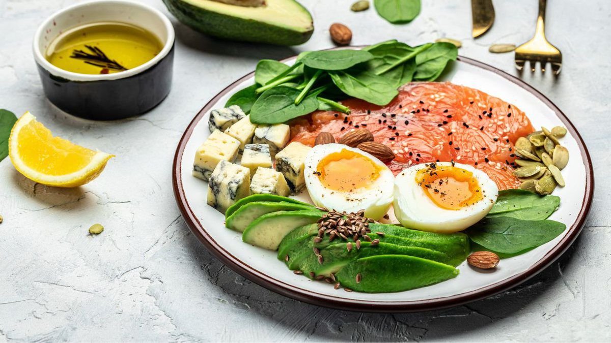 Foco na dieta: aprenda 6 receitas fáceis e low carb para o almoço