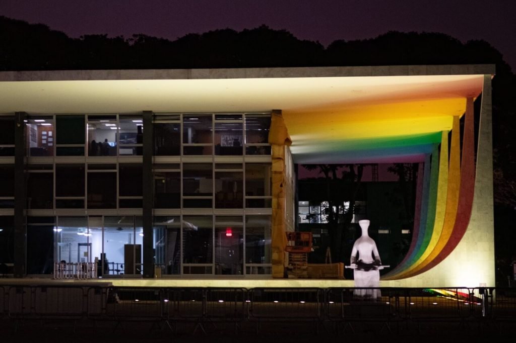 sede stf luzes arco-iris lgbt