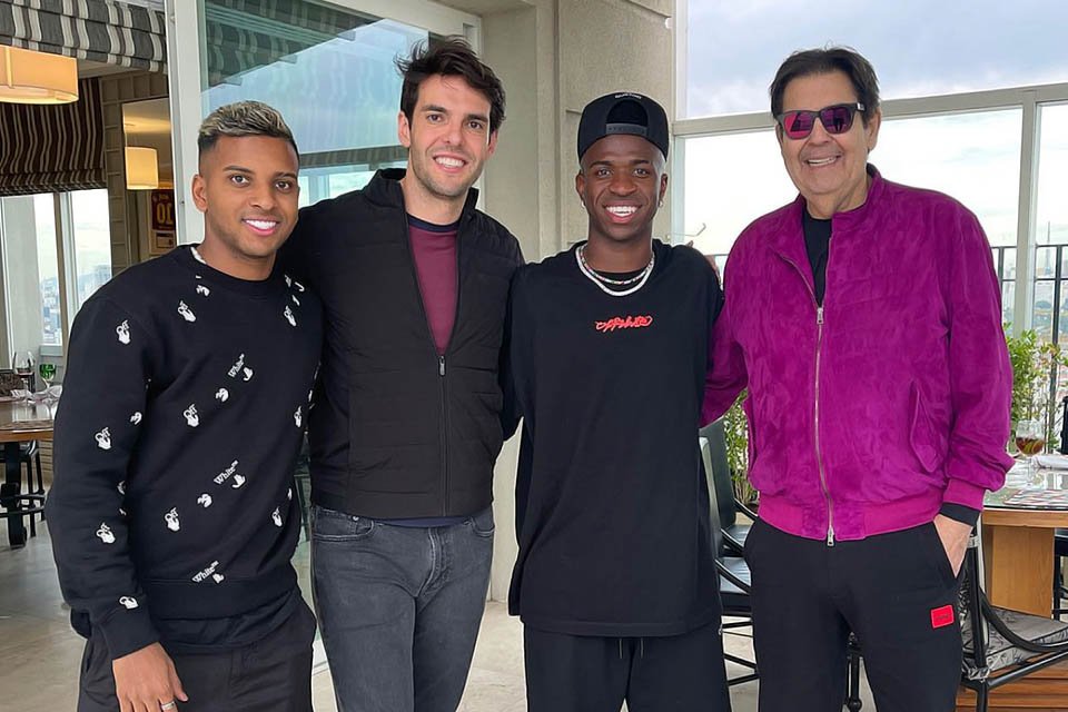 Rodrygo, Kaká, Vini Jr. e Faustão
