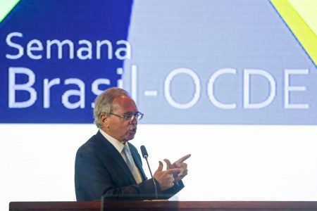 Guedes no Fórum Brasil-OCDE no Palácio do Itamaraty
