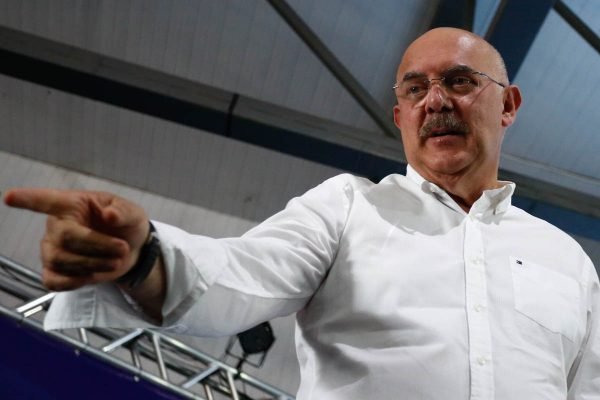 Veja o mandado de pris&atilde;o do ex-ministro Milton Ribeiro