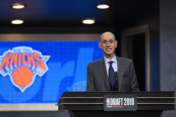 Adam Silver, comissário da NBA, durante o Draft de 2019