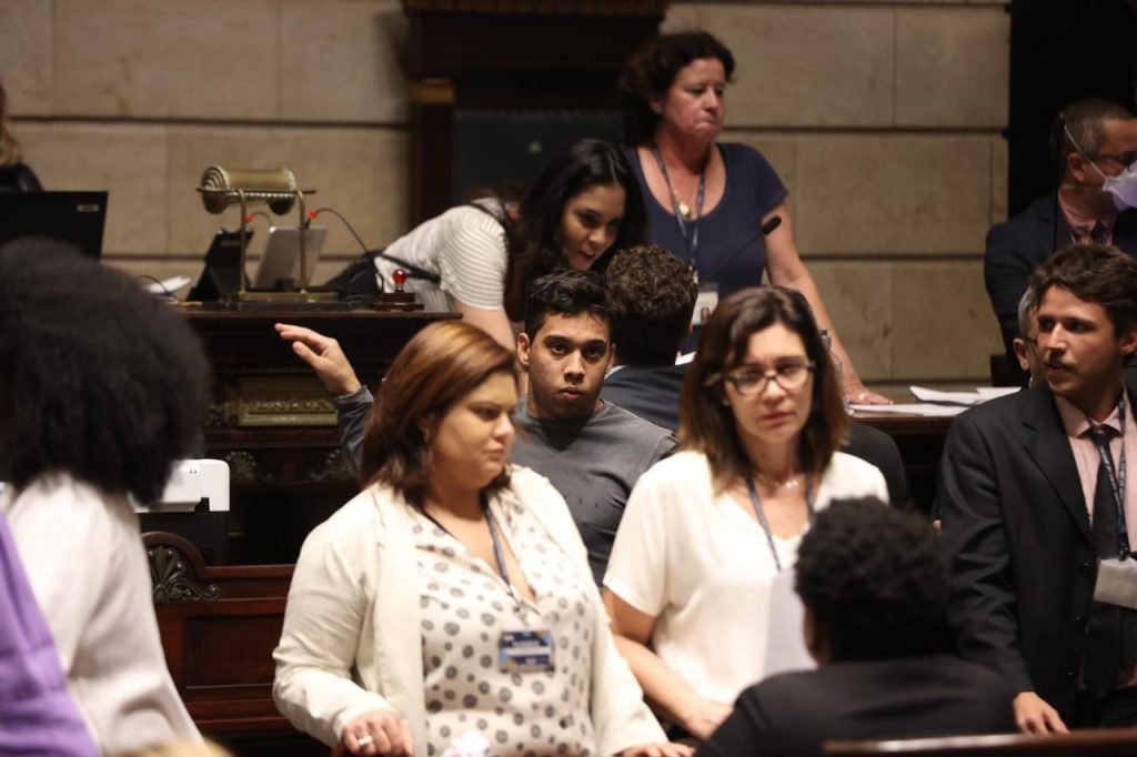 Gabriel Monteiro é visto no plenário da Câmara de Vereadores do Rio após o Conselho de Ética da Câmara 2