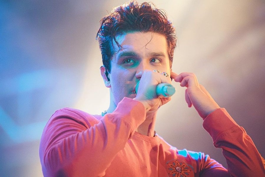 Apaixonado, Luan Santana canta as várias faces do amor em 'Luan City', seu  novo trabalho