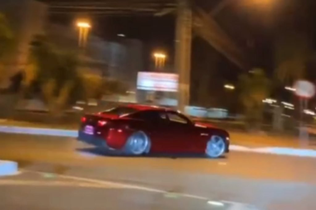 Vídeo. Camaro usado para realizar drifts em vias do DF é apreendido |  Metrópoles