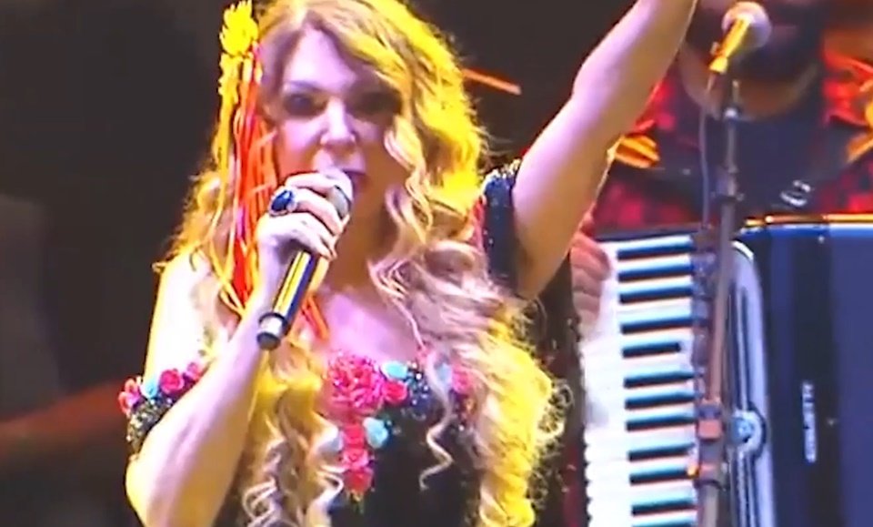 Elba no São João de Salvador
