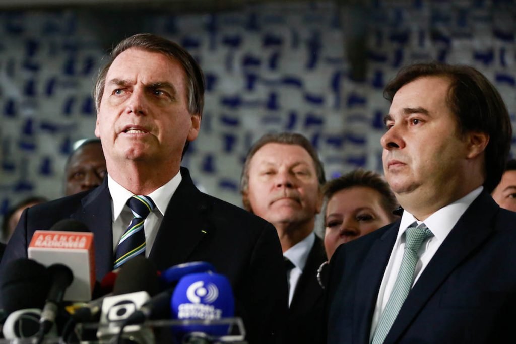 Rodrigo Maia e Jair Bolsonaro durante evento