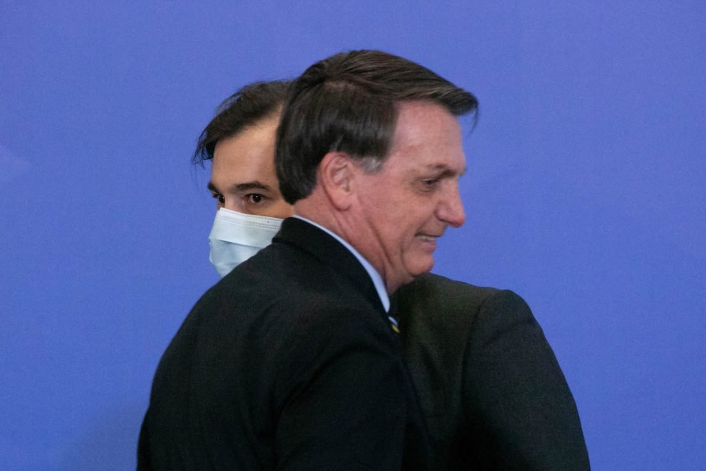 Rodrigo Maia e Jair Bolsonaro durante evento