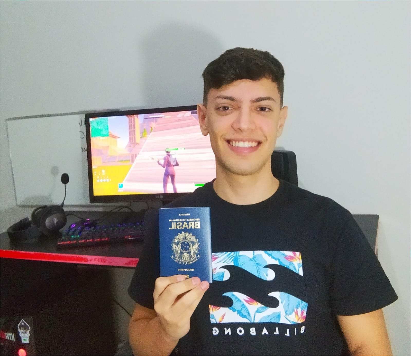 Brasileiro é aprovado em 32 universidades dos EUA para jogar 'Fortnite