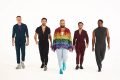 Guto Requena, Yohan Nicolas, Rica Benozzati, Luca Scarpelli e Fred Nicácio em Queer Eye Brasil