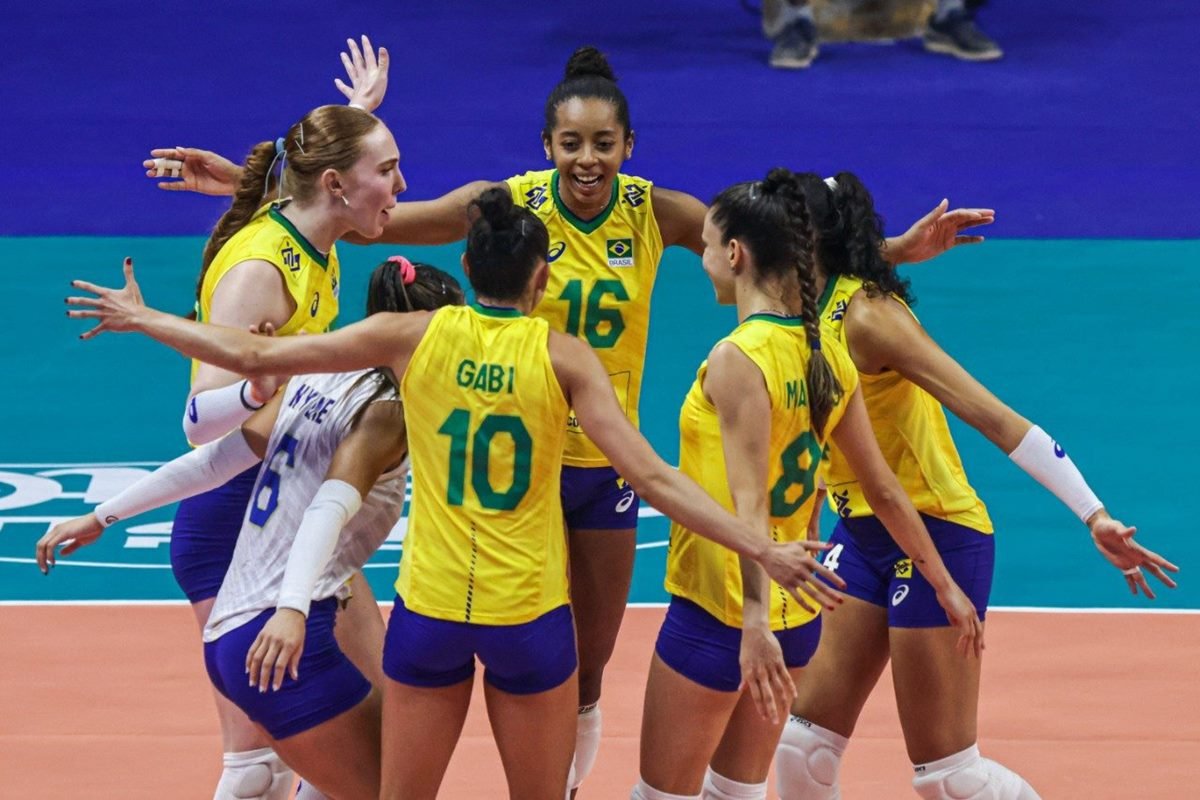 Seleção feminina de vôlei é a 'mais velha' na Liga das Nações