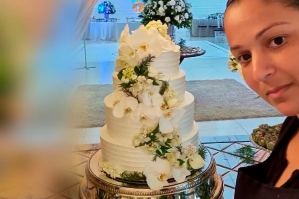 Imagem colorida de mulher e bolo de casamento