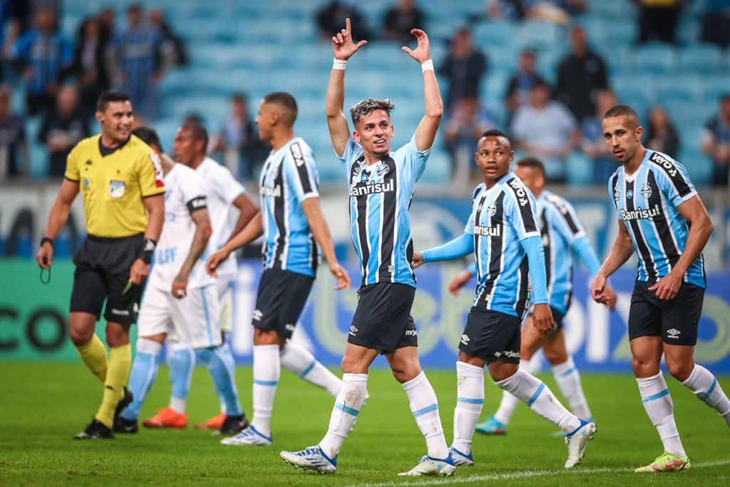 Econômico, Grêmio bate Londrina e chega a 9 jogos invicto na Série