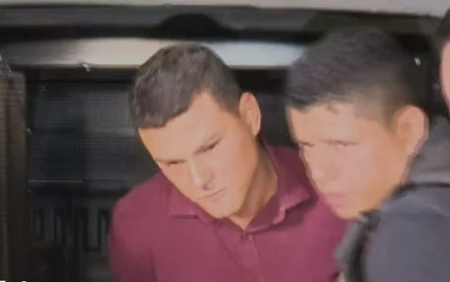 Felipe Gabriel Jardim Gonçalves ao ser preso em Goiânia, Goiás