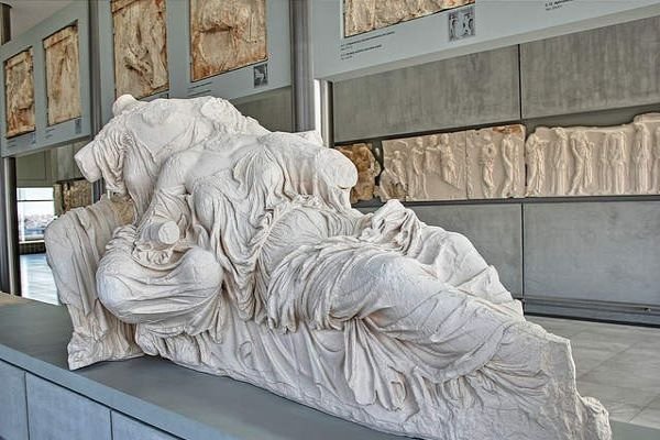 Escultura do Museu Acrópole