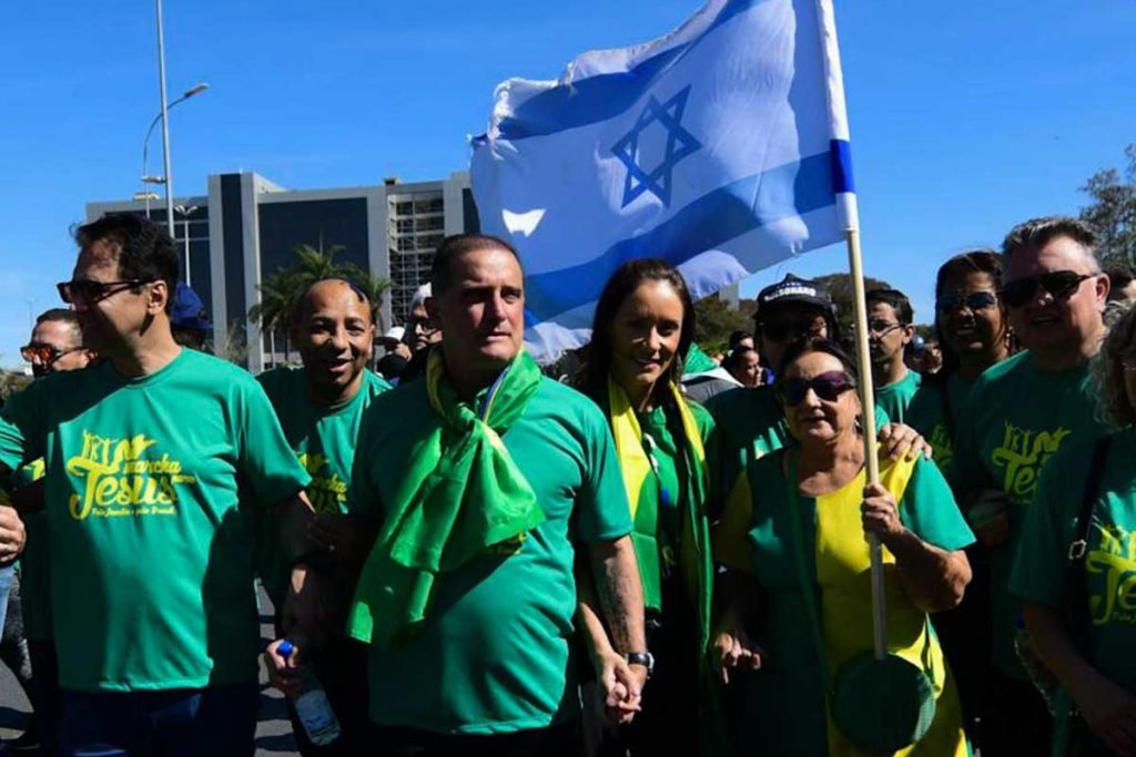 Após dois anos sem Marcha para Jesus, ela retorna Com o tema “Pela família, pelo Brasil”, o Conselho de Pastores Evangélicos do Distrito Federal (Copev-DF) realiza, no sábado (2/7), a nova edição da Marcha para Jesus, tradicional evento que reúne milhares de fiéis nas cidades