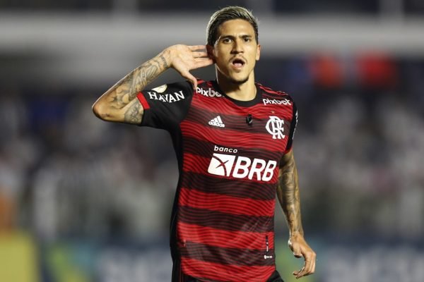 Jejum: Flamengo completa mil dias sem marcar gols em cobranças de falta